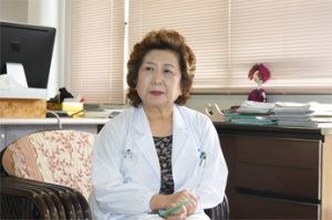 理事長 伊泊 規子